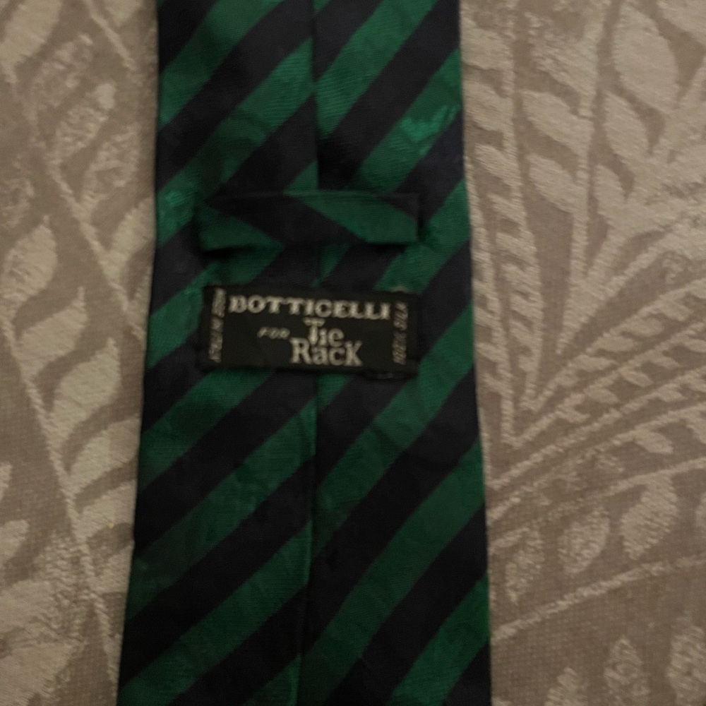 Vintage Men’s Neckties - Set of 4 - Picture 11 of 14